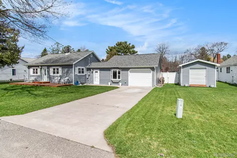 315 N St E, Tawas City, MI 48763