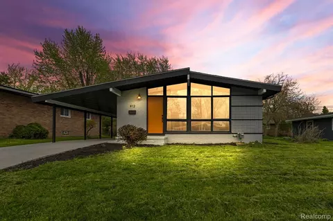 412 Lynch Ave, Pontiac, MI 48342