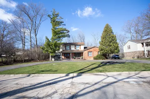 21730 Meadow Ln, Beverly Hills, MI 48025