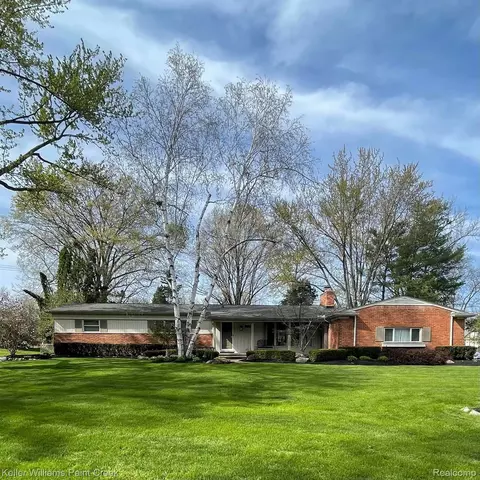 1231 Northover Dr, Bloomfield Township, MI 48304