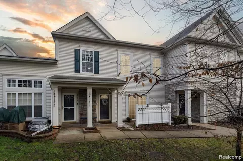 25700 Maritime Cir S, Harrison Township, MI 48045