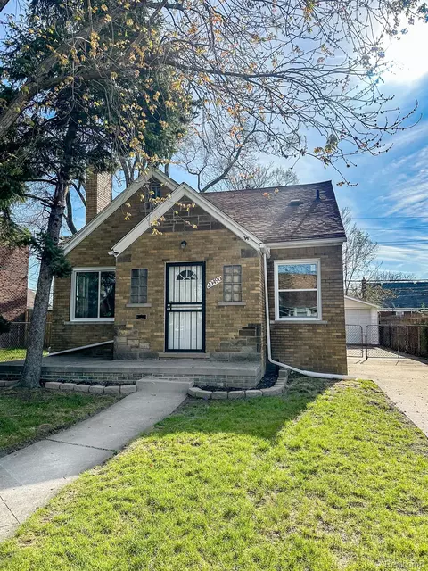 20490 Charest St, Detroit, MI 48234