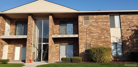 43364 Fountain Dr, Sterling Heights, MI 48313