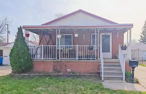 4691 Westpoint St, Dearborn Heights, MI 48125
