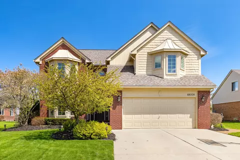 48008 Feral Dr, Macomb, MI 48044
