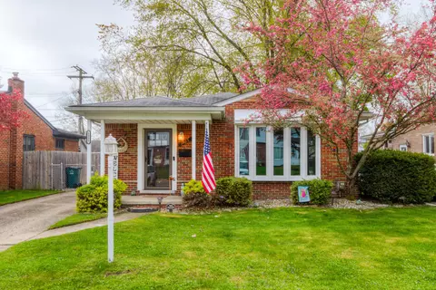 1955 Catalpa Dr, Berkley, MI 48072