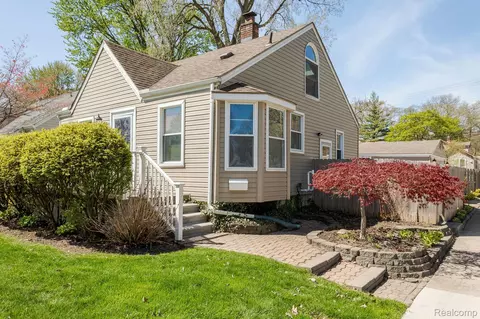 1500 Hoffman Ave, Royal Oak, MI 48067