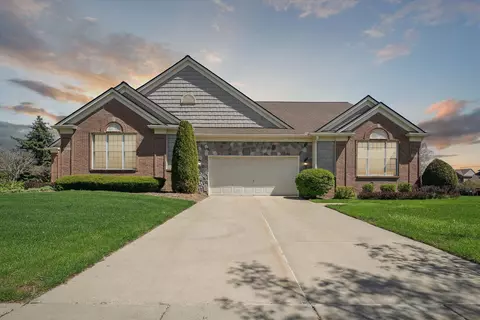 1831 Dunham Dr, Rochester, MI 48306