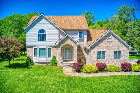 25140 Austin Dr, Huron, MI 48164