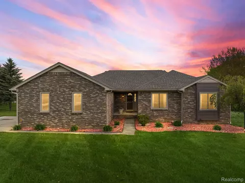 6037 Brookhaven Dr, Imlay, MI 48444