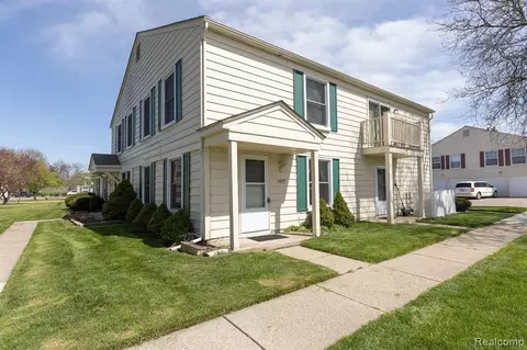 2825 Glenwood, Lake Orion, MI 48360