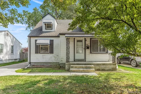 4167 Cadillac Ave, Wayne, MI 48184