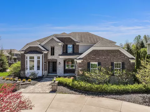 6929 Oakhurst Ridge Rd, Independence, MI 48348