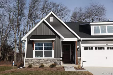 1020 Camellia Cir 47 20 Cir #47, Marion, MI 48843