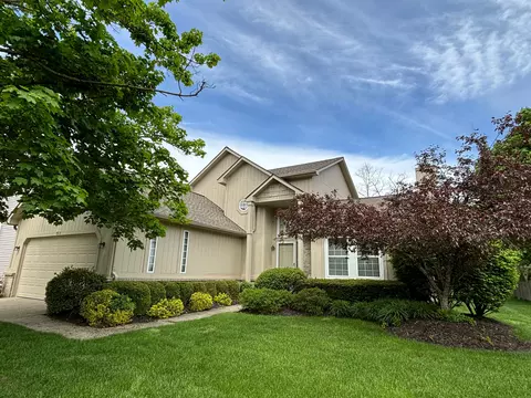 1915 W Ridge Dr, Commerce, MI 48390
