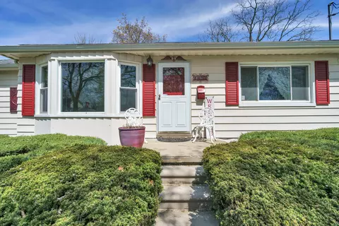 1453 Jolson Ave, Burton, MI 48529