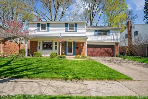 1260 Palmer St, Plymouth, MI 48170