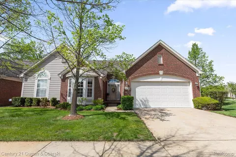 40748 Lenox Park Dr, Novi, MI 48377
