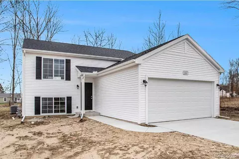 7146 Timberline Dr, Mundy, MI 48507