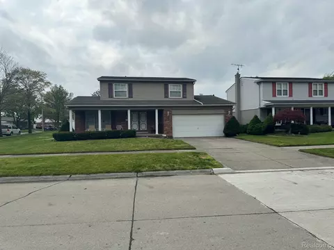10068 Cherokee St, Taylor, MI 48180