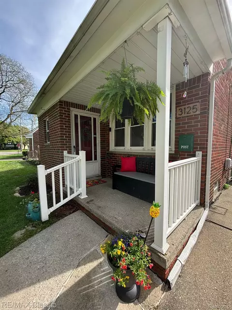 3125 Culver Ave, Dearborn, MI 48124