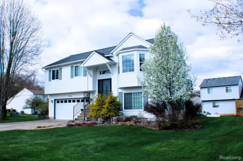 8943 Sunflower, Northfield, MI 48189