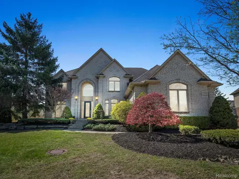 48741 Stoneridge Dr, Northville, MI 48168