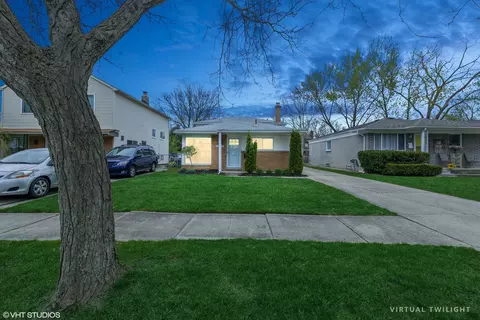 14220 Manhattan St, Oak Park, MI 48237