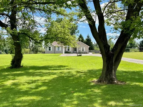 5013 Vines Rd, Marion, MI 48843