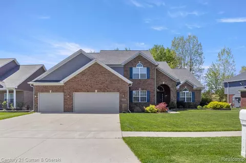 26175 Timber Creek Blvd, Flat Rock, MI 48134