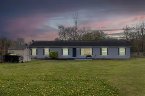 930 E Walton Blvd, Pontiac, MI 48340