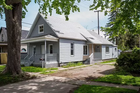520 15th St, Port Huron, MI 48060