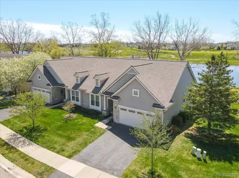 235 Stony Lake Dr, Oxford, MI 48371