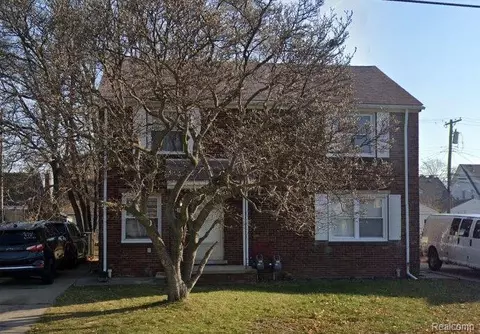 7636 Manor St, Dearborn, MI 48126