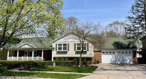 1328 W Ann Arbor Trl, Plymouth, MI 48170