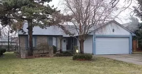 1608 Broad Crt Ct, Flint, MI 48503