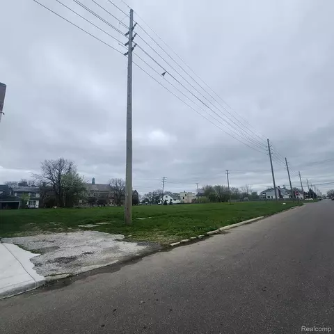 2363 Elmhurst St, Detroit, MI 48206