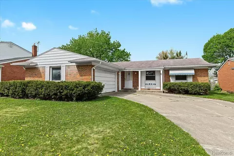 15611 Williams St, Livonia, MI 48154