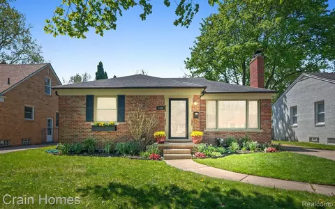 1836 Humphrey Ave, Birmingham, MI 48009