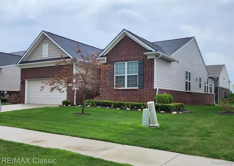 1179 Lark St, Lake Orion, MI 48360