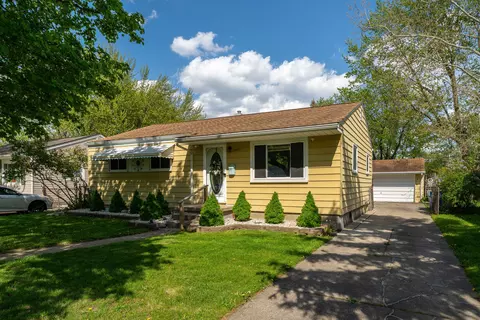 22512 Ira Blvd, Warren, MI 48091