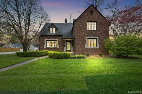 1782 Wiltshire Rd, Berkley, MI 48072