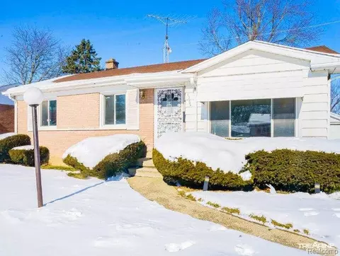 1302 Barbara Dr, Flint, MI 48505 photo 1