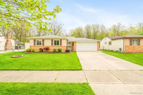 16215 Brandt St, Romulus, MI 48174
