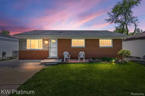 20794 Webster St, Clinton Township, MI 48035