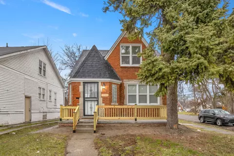 18541 Schoenherr St, Detroit, MI 48205