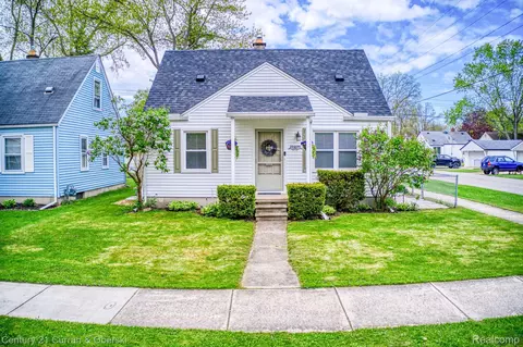 19499 Poinciana, Redford, MI 48240
