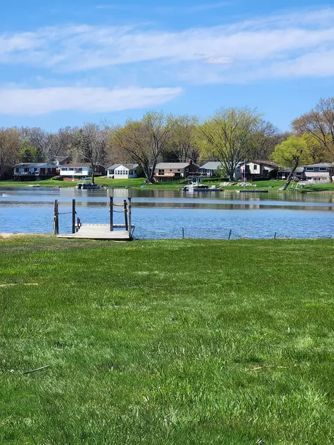 00 Cranbourne St, Commerce, MI 48382