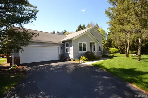 1166 Fairways Blvd, Troy, MI 48085