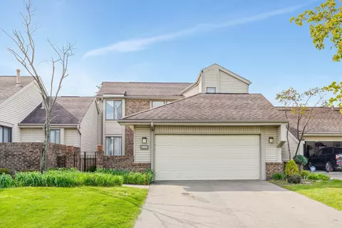 29333 E Chanticleer Dr, Southfield, MI 48034